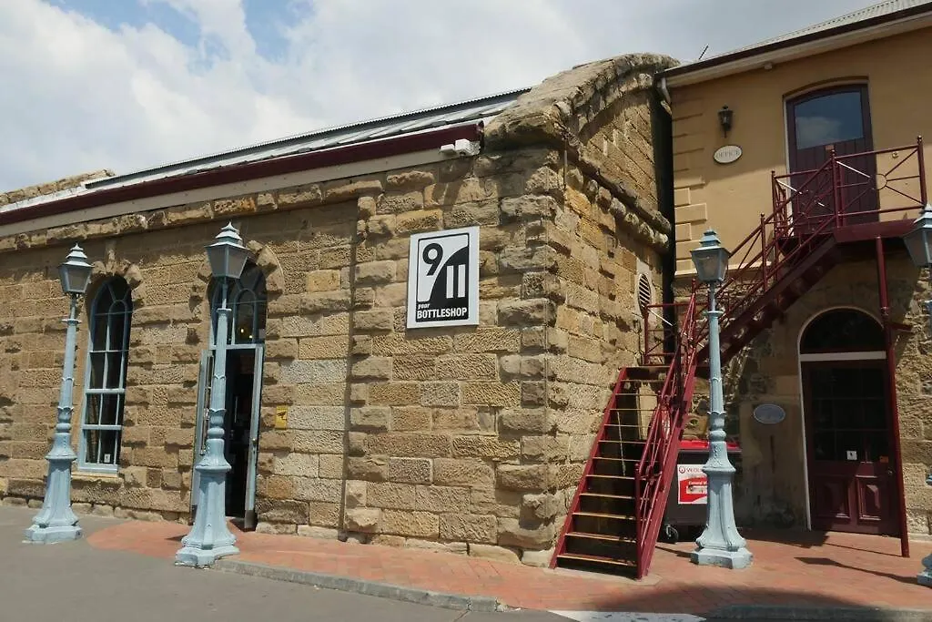 Hobart Cbd Premium Apartment, 3 Mins To Waterfront Australia